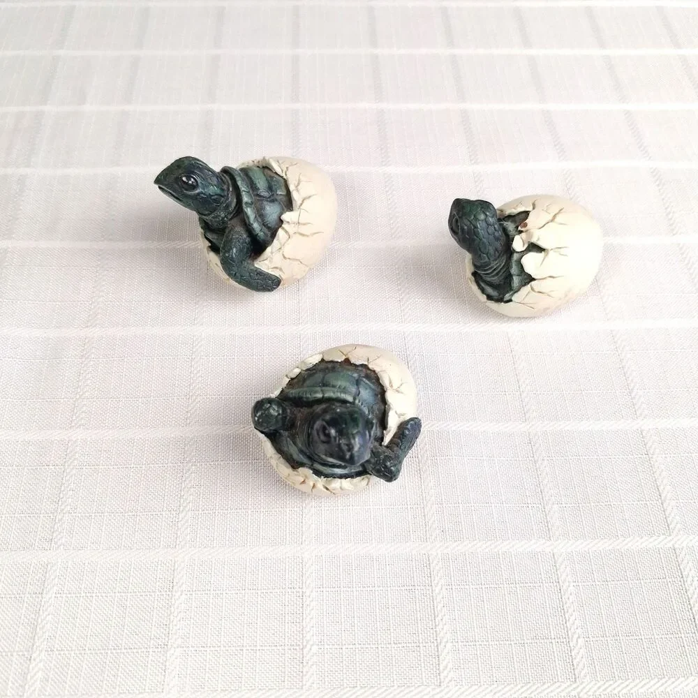 Vtg PENCO Hatching Baby Sea Turtle Figurines Egg Magnet Set 3 Coastal Nautical
